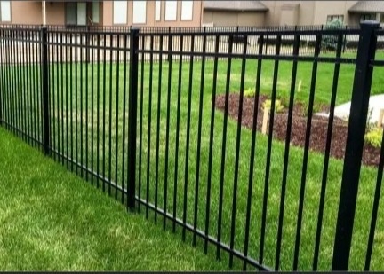 Commercial Buildings Perimeter Security Fence 6ft Galvanized Steel