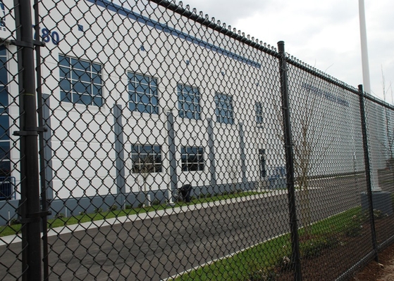 PVC Coated 1.2 M Chain Link Fencing , 5mm Diameter Security Wire Mesh Fencing