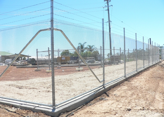 Barbed Wire Mesh 6ft Height Steel Chain Link Fencing With Hot Dip Galvanized