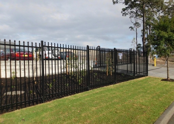 2.4m Width Steel Tubular Fencing