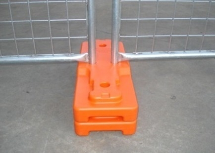 2.1m Tall Construction Safety Fence Panels , 75x100mm Mesh Portable Security Fence
