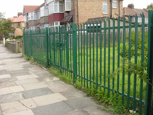 Green H2100mm Security Palisade Fencing With Triple Pointed Top