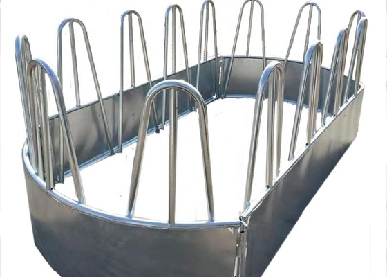 550mm High Livestock Handling Equipment , Diameter 1.8m Round Bale Hay Feeder