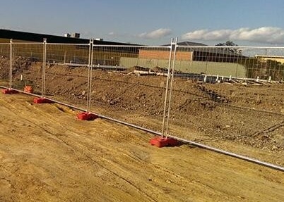 Oem 2400mm Long X 2100mm High Steel Temporary Fencing Heavy Duty