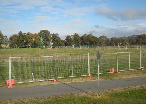 Oem 2400mm Long X 2100mm High Steel Temporary Fencing Heavy Duty